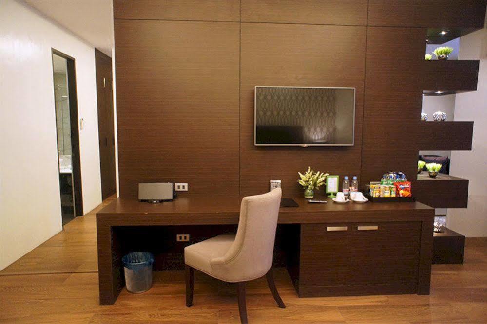Lenox Hotel Dagupan City Екстер'єр фото